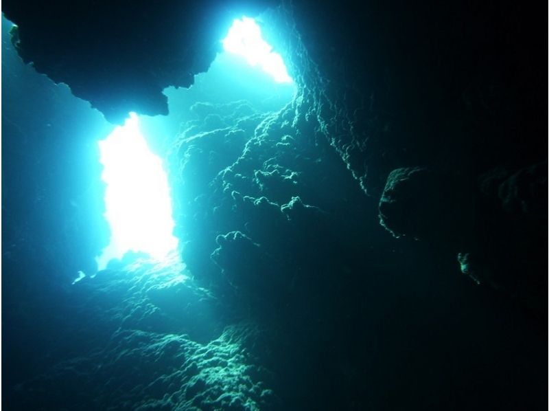 【沖縄・宮古島】洞窟ダイビング　ライセンス取得者向け　2〜3ダイブの紹介画像