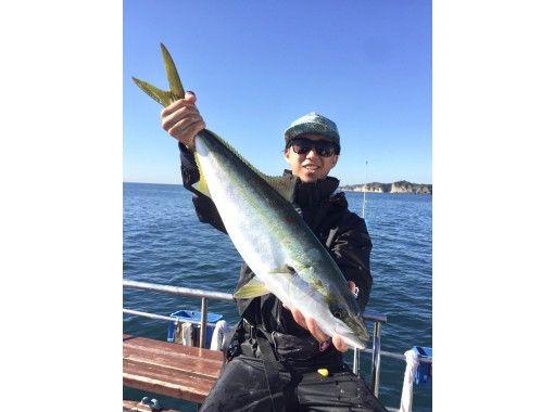 千葉 勝浦 鯛やヒラメなど大物を釣り上げよう クルーザーで行く船釣り体験 初心者歓迎 乗合プラン アクティビティジャパン