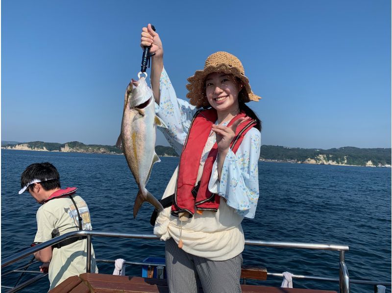 【千葉・勝浦】鯛やヒラメなど大物を釣り上げよう！クルーザーで行く五目釣り体験！初心者歓迎！乗合プランの紹介画像