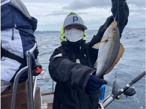 千葉 勝浦 鯛やヒラメなど大物を釣り上げよう クルーザーで行く船釣り体験 初心者歓迎 乗合プラン アクティビティジャパン