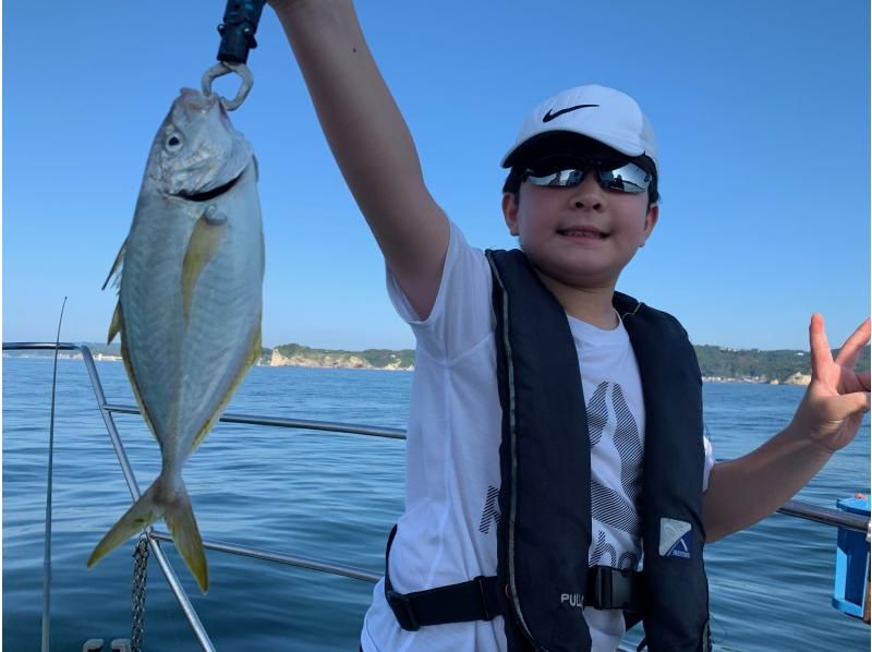 【千葉・勝浦】鯛やヒラメなど大物を釣り上げよう！クルーザーで行く五目釣り体験！初心者歓迎！乗合プランの紹介画像