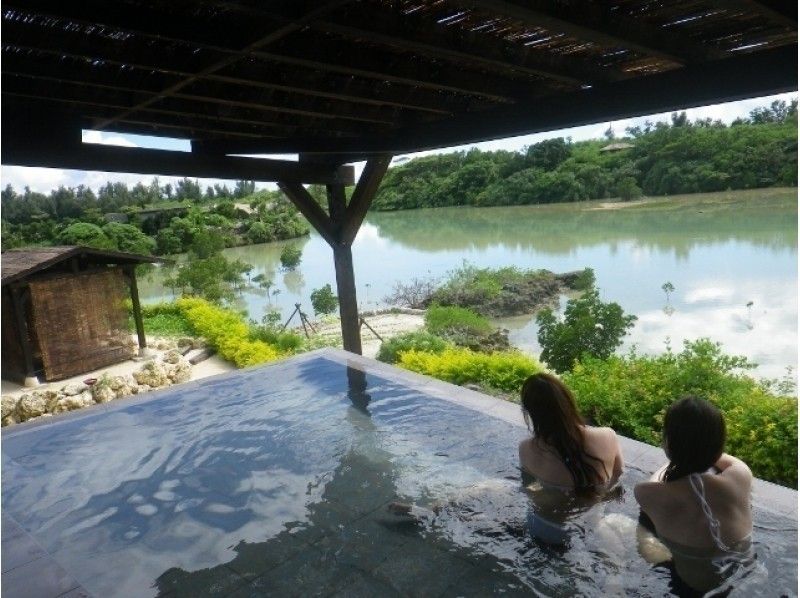 [Miyakojima ・ Irabe Island] Private lunch ・ Superb view with open-air bath! Sea kayak ・ Snorkeling Tours!の紹介画像