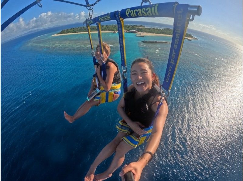 사전 예약으로 유익! 【세소섬/약 1시간】신정 취항! 하늘의 여행에♪ 바다거북이 서 있는 세소섬 주변에서 패러세일링! 4K 카메라 GoPro 촬영 데이터 무료!の紹介画像