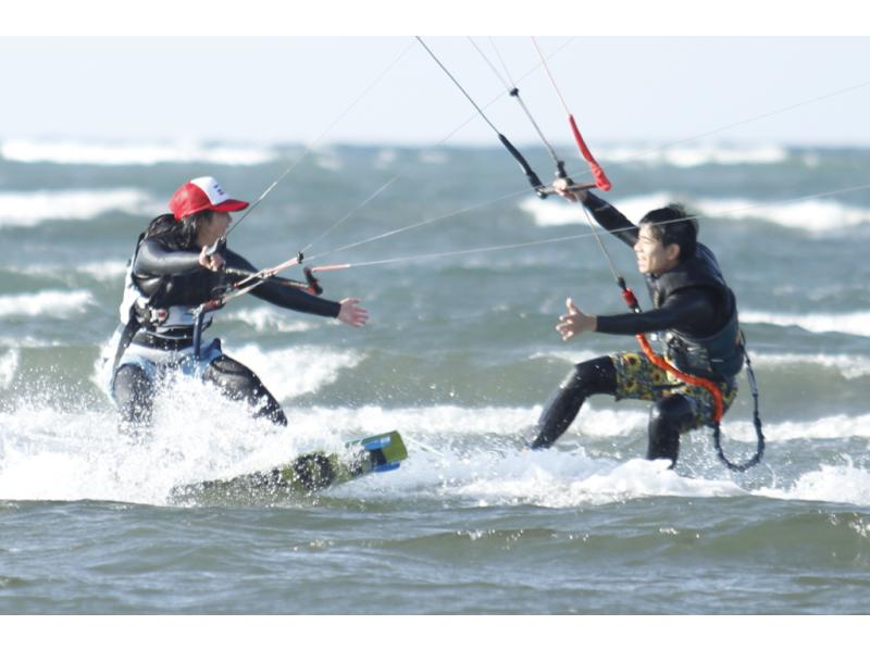 [Kagoshima] Beginner's guide! Easy kiteboarding experience (60 minutes course)の紹介画像