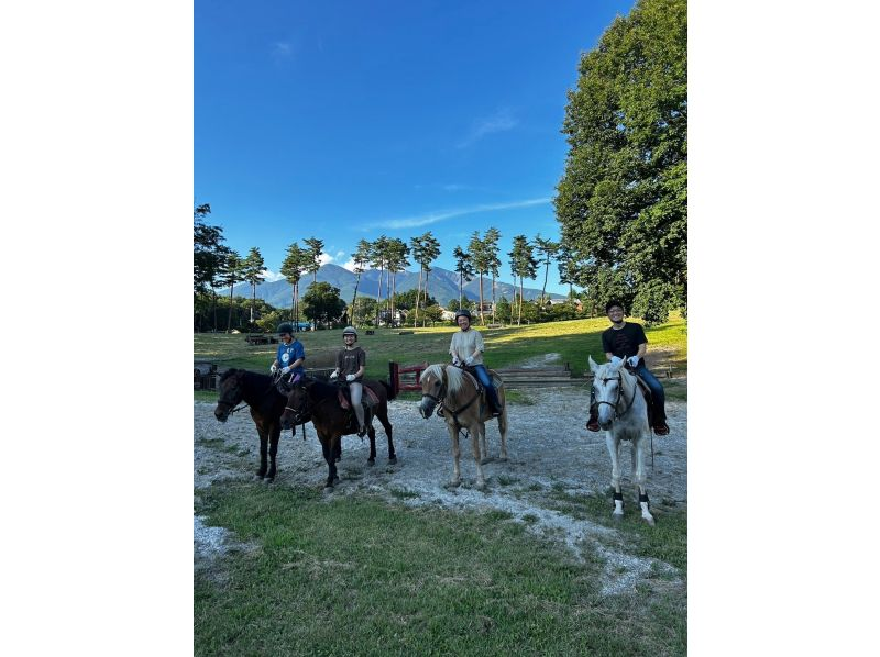 [Yamanashi / Kobuchisawa] Outdoor riding! First horse riding plan lesson 30 minutes + outside ride 30 minutesの紹介画像