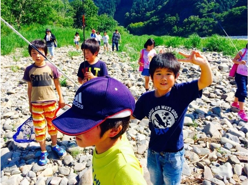 [Kochi Shimanto] can join us from elementary school! River fishing experienceの紹介画像