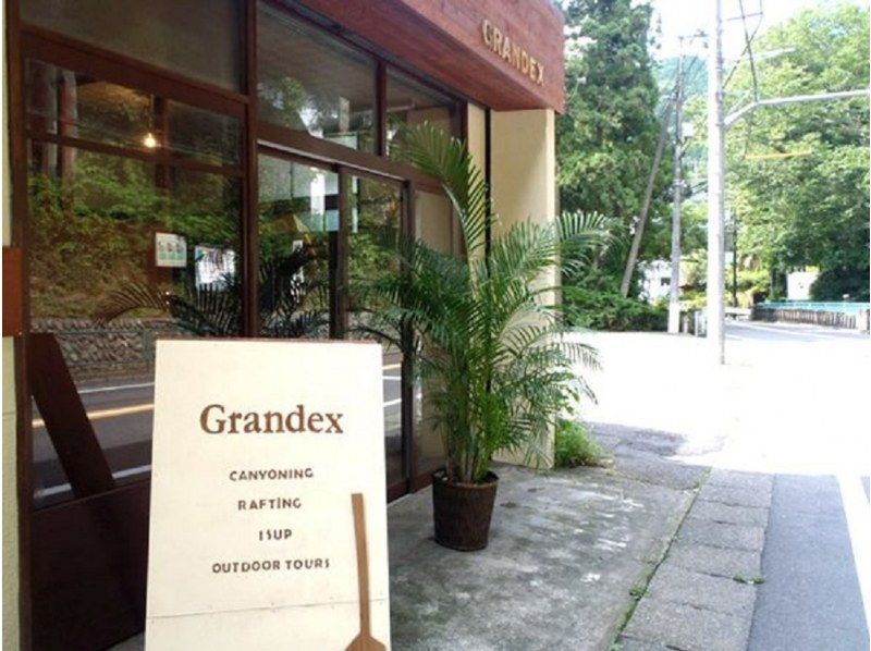 [Tokyo / Okutama] Half-day Canyoning! Integrated with Nature! Hot shower facilitated!