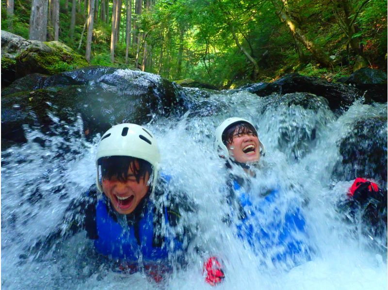 [Tokyo / Okutama] Half-day Canyoning! Integrated with Nature! Hot shower facilitated!