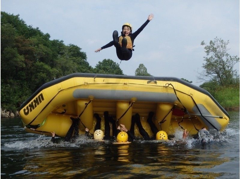 [Niseko, Hokkaido] Fully chartered family rafting tour limited to one group (June to October)の紹介画像