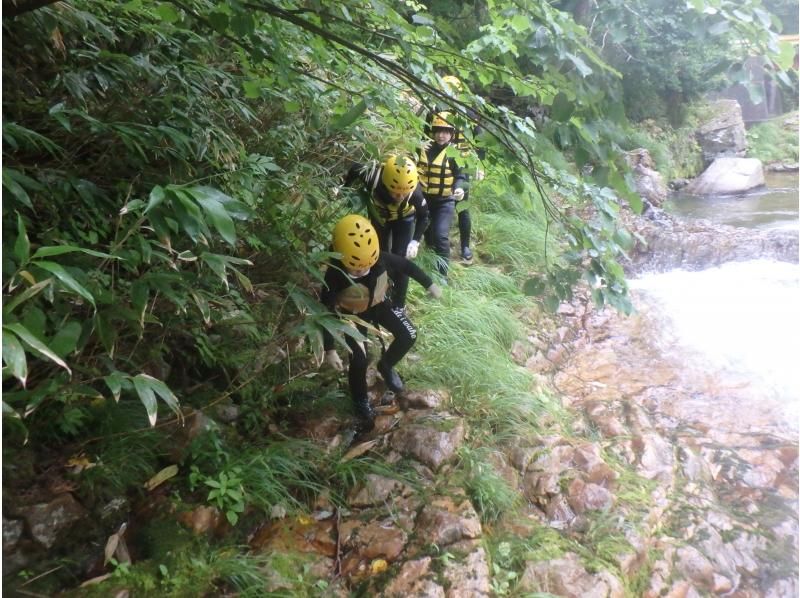 [Niseko, Hokkaido] A private family canyoning tour limited to one groupの紹介画像