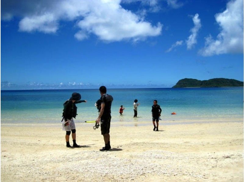 [冲绳·西表岛（Iriomote Island）到奈良（Nara）和瀑布（Water Falls）+船漂浮·艾达海滩（Ida Beach）！冒险游船之旅の紹介画像
