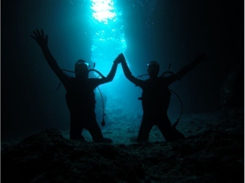 【 Okinawa · Blue Cave · Cheap】 Private Tour Blue Cave Beach Experience Diving Photo & movie Data Free gift with ♪の紹介画像