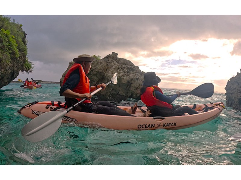 【沖縄・伊良部島】～巨岩の森アドベンチャーカヤック～  　　年齢制限無し！家族みんなで３つのエリアを大冒険ア♪の紹介画像