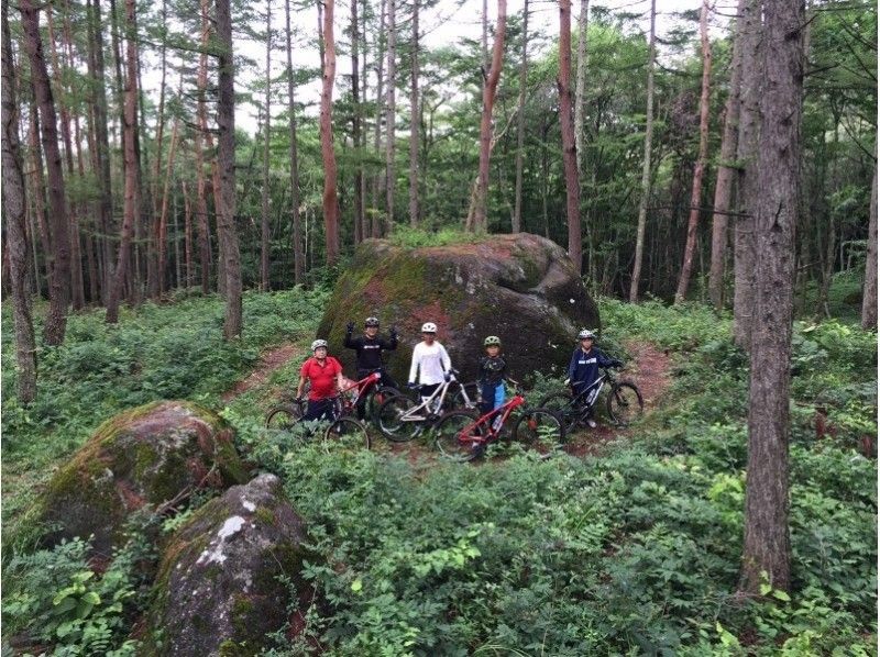 【山梨·小長澤】山岳自行車旅行（導遊3小時）の紹介画像