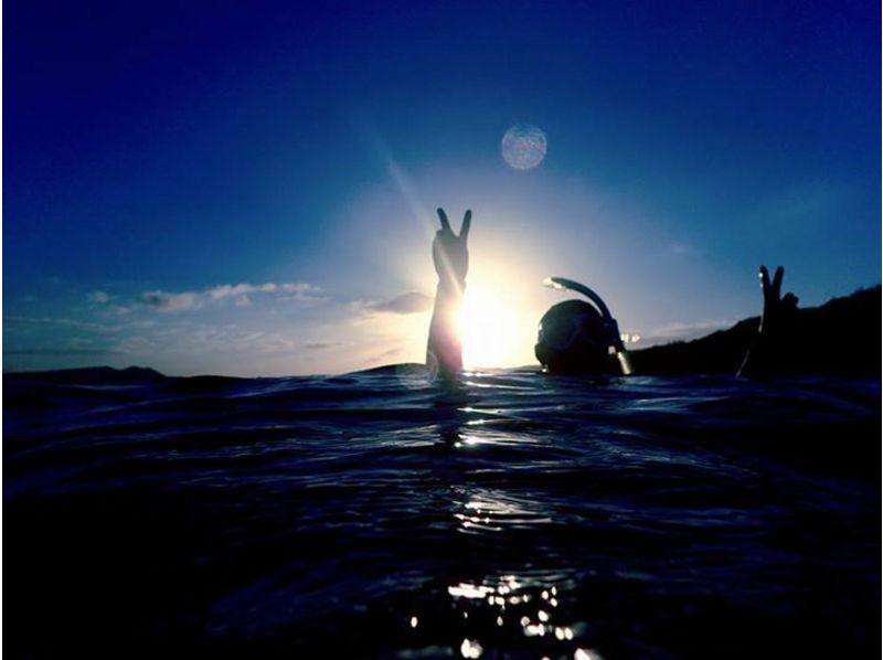 【 冲绳 ·国足】清晨蓝洞！只有一组浮潜之旅！の紹介画像
