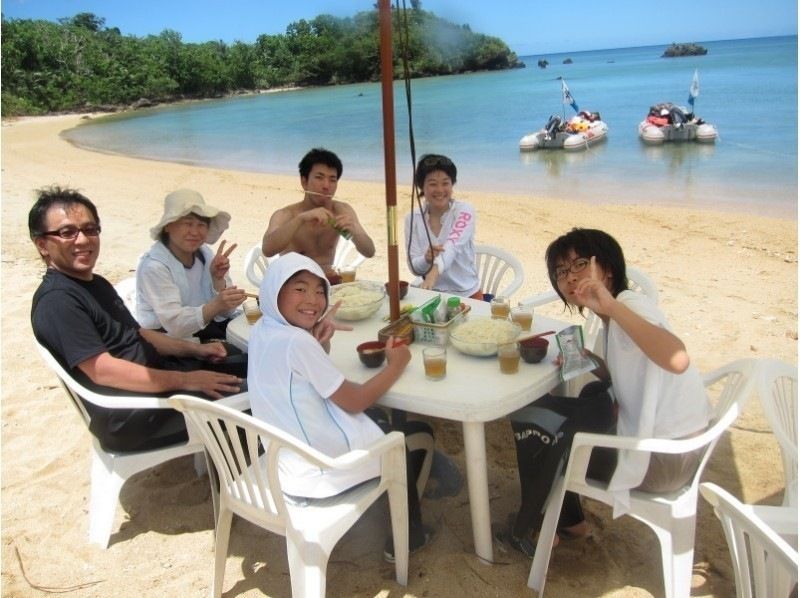 銷售！ 【沖繩/石垣島】一日遊盡石垣島的魅力！蝠鱝/海龜浮潛、藍色洞穴和瀑布盆地（含午餐）の紹介画像