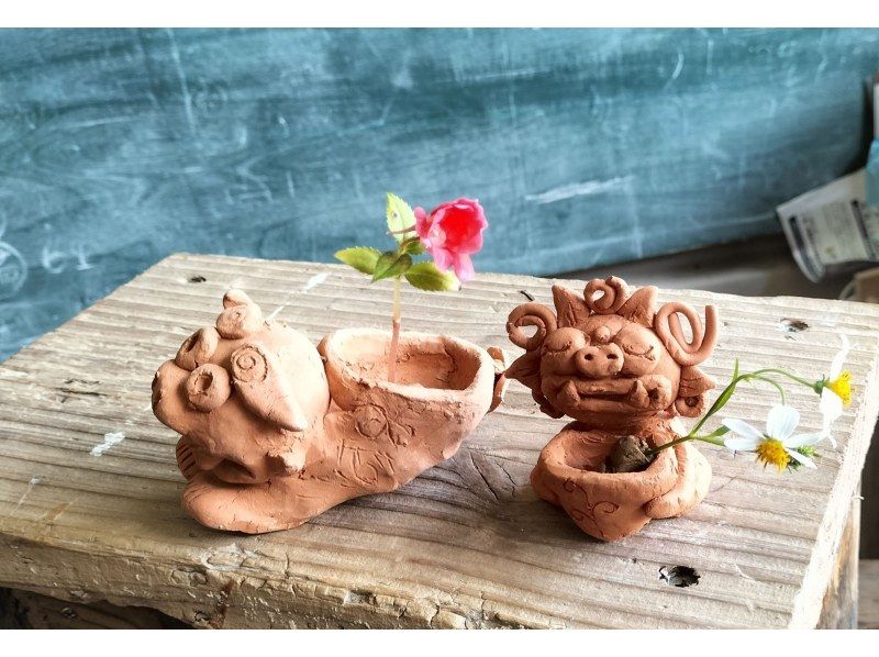 [Okinawa / Southern] Ceramic art "Shisa making experience" Recommended for study trips and girls' trips while looking at the sea! There is a cafe spaceの紹介画像
