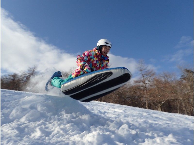 [Tochigi / Nikko] Kirifuri Plateau Snowshoe & Airboard Experience Tour! Greedy snow play! With transfer (1 day)の紹介画像