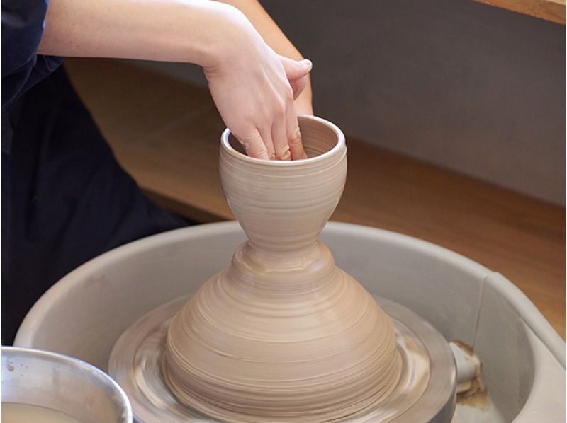 [Kyoto / Kiyomizu] Beginners welcome! Easy cup making between sightseeing! Potter's wheel experience light plan (20 minutes)の紹介画像