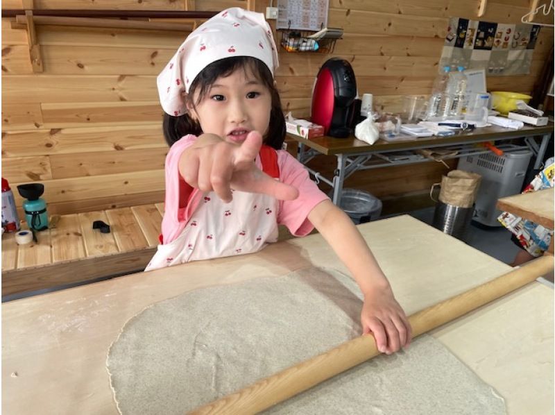 【오사카・사카이】 가족과 커플로 또는 친구로! 맨투맨 체험 교실! 메밀 국수 만들기 체험 (2 명까지)の紹介画像