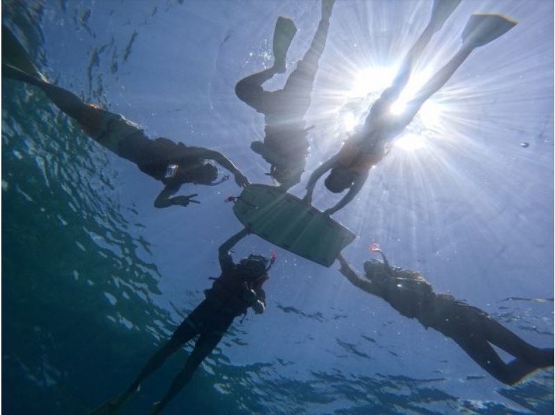 [Winter only] Minnajima boat snorkeling - Enjoy it even in winter! (5mm wetsuit included! Free download of 4K camera GoPro footage included)の紹介画像