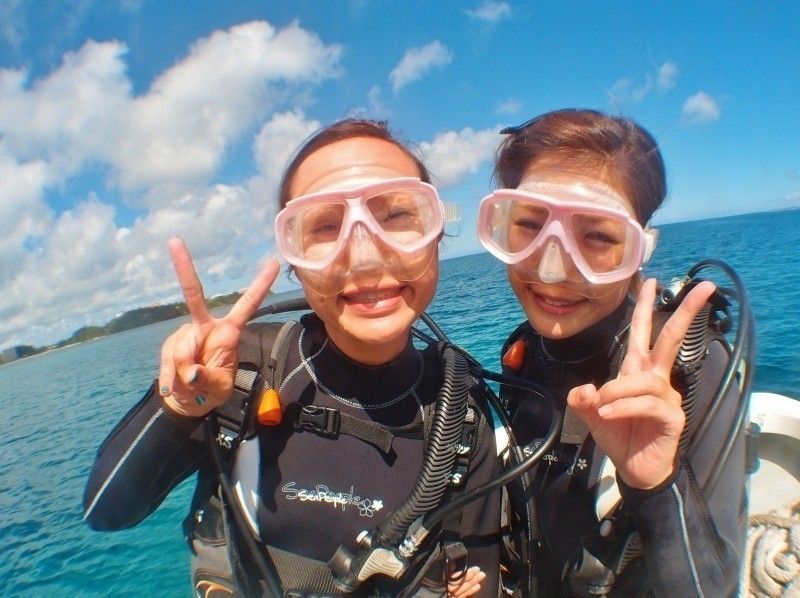[Okinawa ・ Nago City] The first person is also safe and secure! Experience by boat Divingの紹介画像