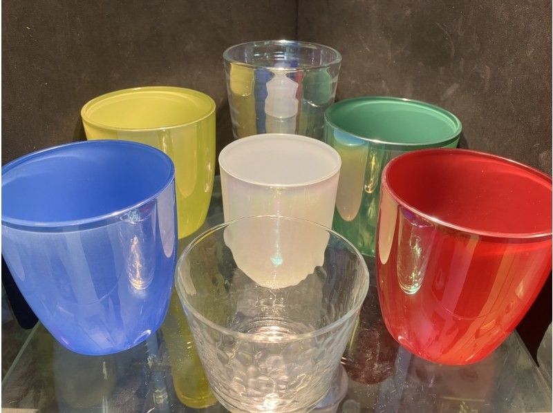 【浅草橋1分】砂で削るガラス工芸～色鮮やかなグラスに好きな絵や文字を彫刻しよう！すぐに持ち帰りOK！デートや女子会にピッタリ。の紹介画像