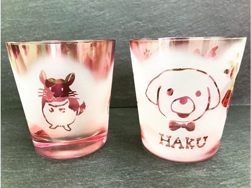 [Asakusabashi 1 minute] Sand-scraped glass crafts-Engrave your favorite pictures and letters on colorful glasses! You can take it home immediately! Perfect for dates and girls' night out.の紹介画像