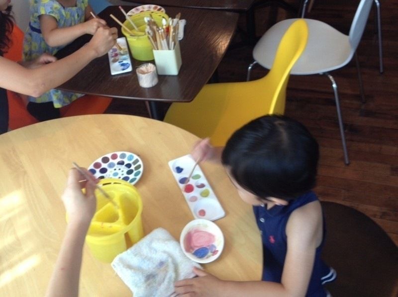 【東京都・高円寺】陶器の絵付け体験「ポタリーペインティング」！親子でも友達同士でも★もちろん1人でも楽しめる！高円寺駅より徒歩５分！の紹介画像