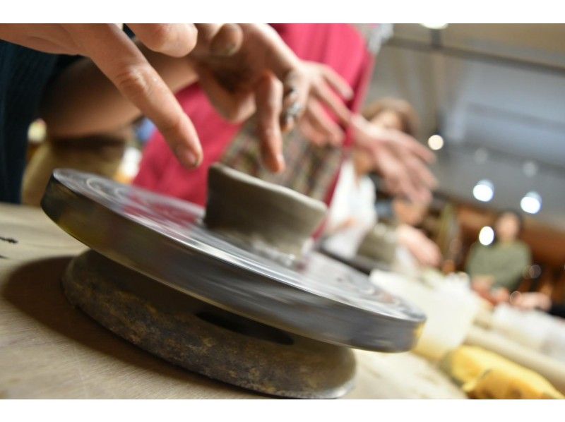[Osaka ・ Ceramics】 Parents and children and couples! Pair pottery experience to deepen the eyebrows