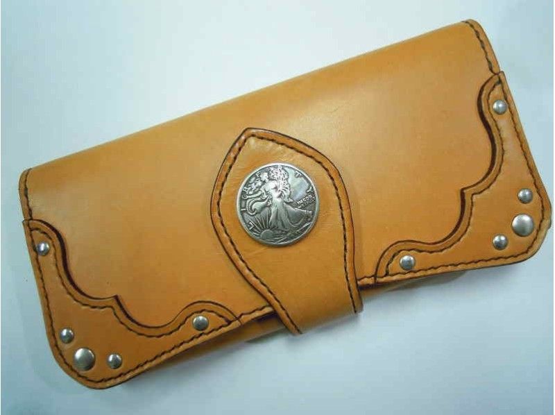 [Hyogo, Amagasaki] Recommended as a gift! Choose your own piece with this "Authentic Leather Craft Experience Course" - 2 minutes walk from the station ☆ Groups welcome ♪♪の紹介画像