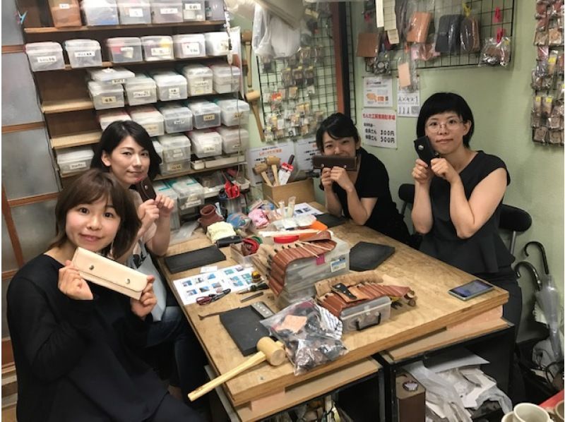 [Hyogo, Amagasaki] Recommended as a gift! Choose your own piece with this "Authentic Leather Craft Experience Course" - 2 minutes walk from the station ☆ Groups welcome ♪♪の紹介画像