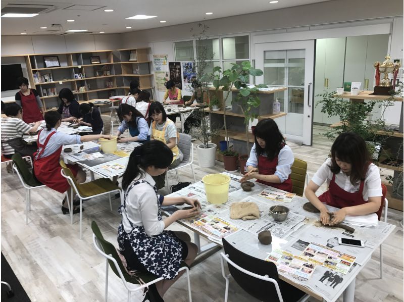 【全国開催】イベントや団体様にオススメ！電動ろくろの出張陶芸教室プラン☆まずは無料見積もりの紹介画像