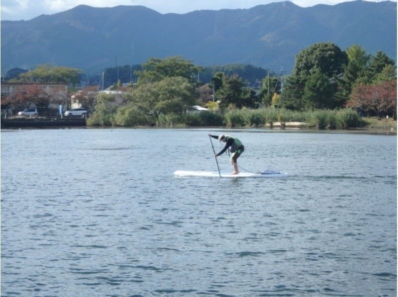 【滋賀・琵琶湖】びわ湖-Ogoto Base-で水上散歩SUP上達コース（経験者向け）レンタル込み！少人数制の紹介画像