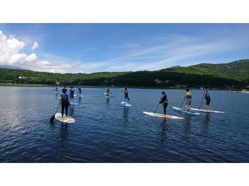 [山梨-Lake Yamanaka]受歡迎的香蕉船和SUP套裝計劃！の紹介画像