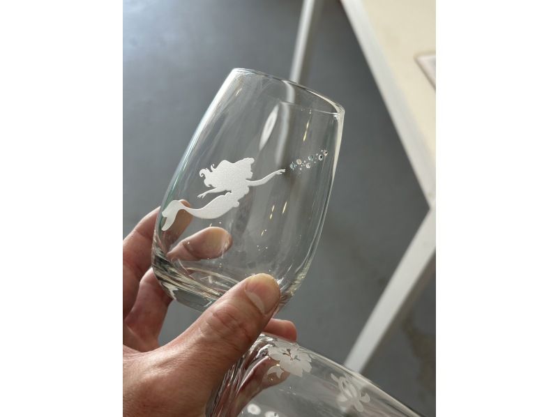 [大阪/Shinshinsaibashi]噴砂工藝體驗並使用Deco設計玻璃杯！可空手參加！下班回家的路上交通便利！の紹介画像