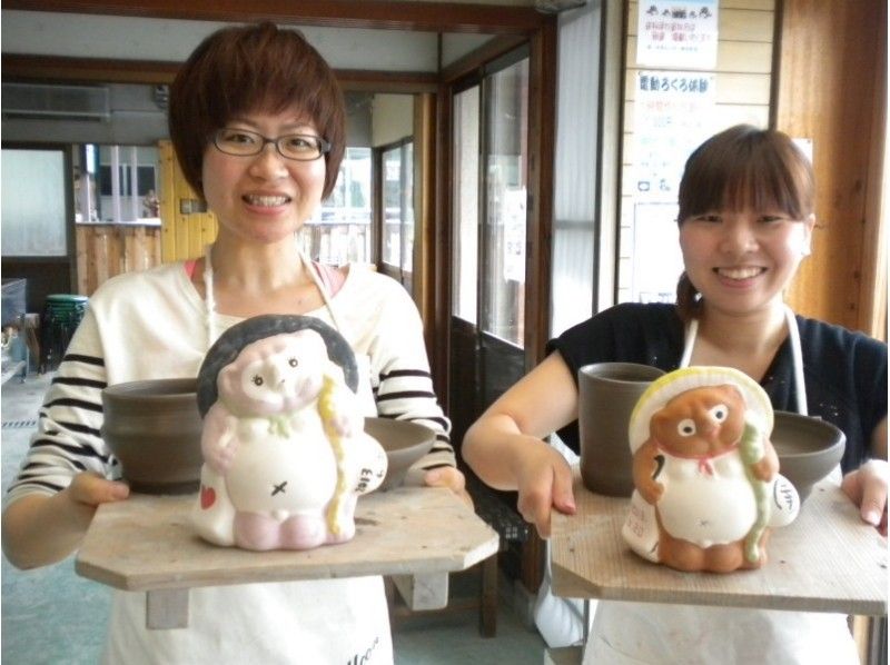 滋賀県・信楽】絵付け体験～無地の焼き物に絵付けをしよう（約60分）手ぶらOK！勅旨駅より徒歩約５分 | アクティビティジャパン