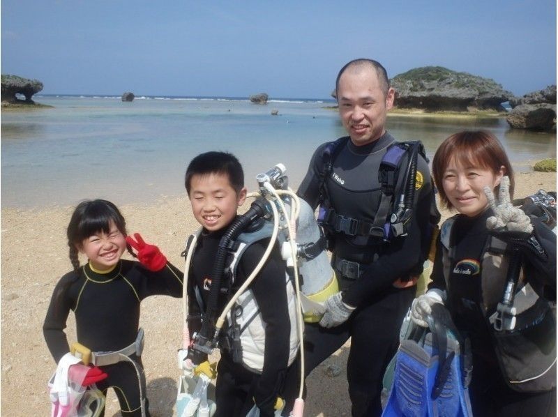 8 세 9 세부터오키나와☆ 키즈 챌린지 체험다이빙물고기 먹이주기 및 사진 첨부の紹介画像