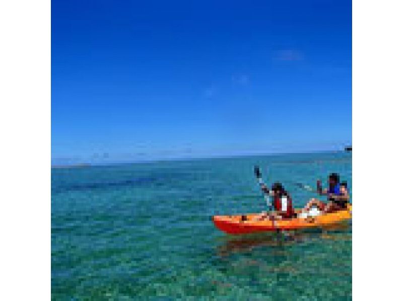 Recommended for [Okinawa Kume Island] with children! Uninhabited island kayak expedition tourの紹介画像