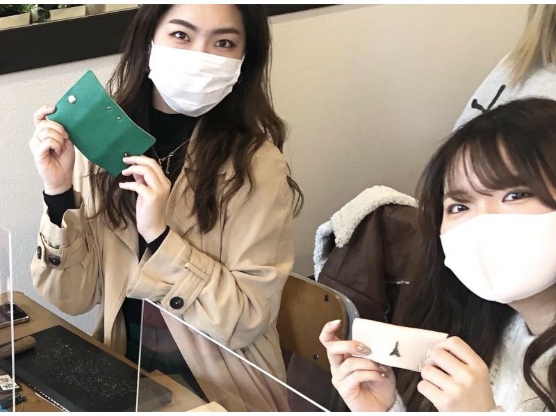 [Hyogo/ Kobe] Leather craft Hand-making experience-Let's make an original case using cowhide! "Card case or key case making" unlimited time! OK empty-handed!の紹介画像