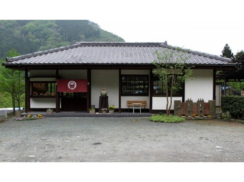 【群馬・藤岡市】陶芸体験～幸せを呼ぶフクロウの置物を作ろう！団体様も歓迎！お子様も楽しめます！の紹介画像
