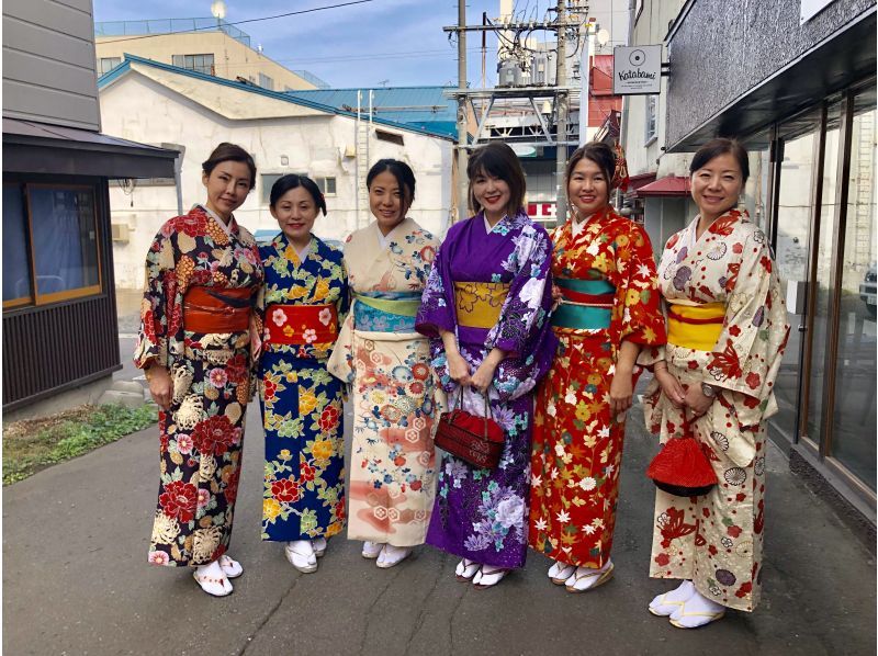  小樽駅直ぐの着物レンタル～伝統的な着物で小樽観光を！人気の３時間コースの紹介画像