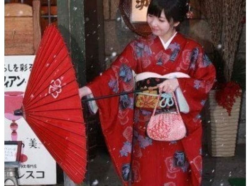 スーパーサマーセール2024 小樽駅近くの着物レンタル～伝統的な着物で和服美人に変身！たっぷり1日コースの紹介画像