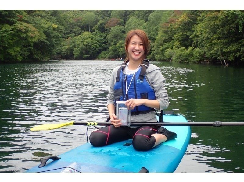 支笏湖リトリートSUP【北海道・札幌・千歳 SUP】水質11年連続日本一支笏湖の湖面をクルージング！SUP体験　ACA・SIJ公認スクールの紹介画像