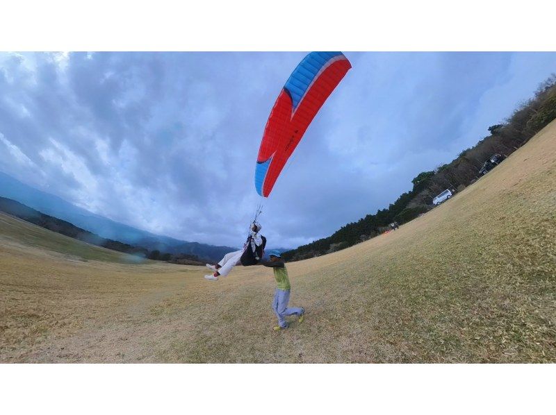 [ชิซูโอกะ, Asagiri Kogen] ออกไปด้วยเท้าของคุณ!พาราไกลด์ดิ้ง(Paragliding)Go-Go para! แนะนำสำหรับผู้เริ่มต้น!の紹介画像