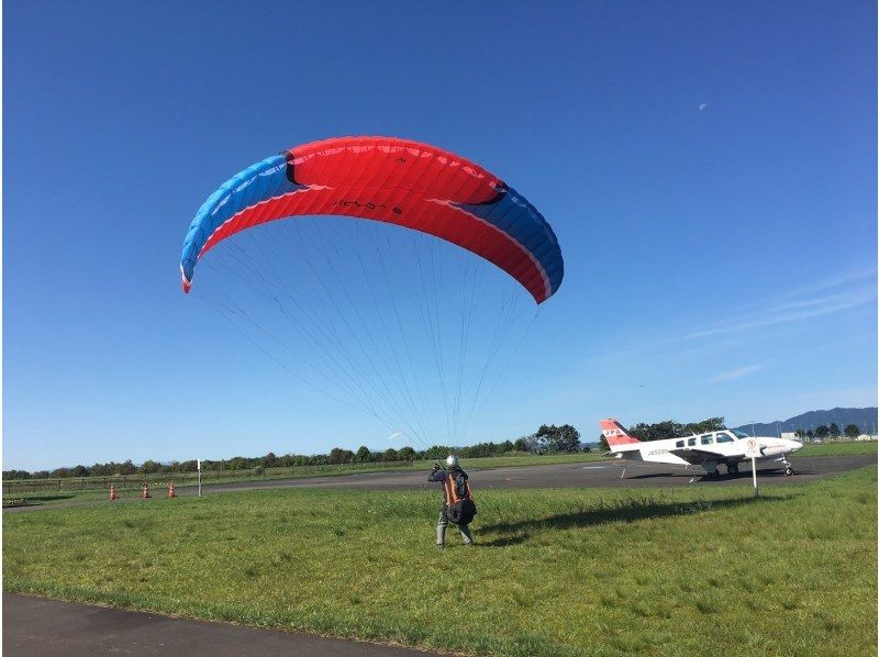 【静岡・朝霧高原・富士山・パラグライダー】ソロ体験コース 初心者向けの紹介画像