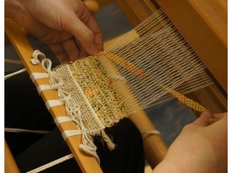 【鹿児島・姶良】緑の中のギャラリーではた織り体験！「オリジナルコースターを作ろう」初心者にも簡単！の紹介画像
