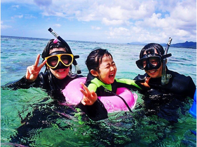[โอกินาว่า/ เกาะอิชิงากิ] กำลังลดราคาฤดูใบไม้ผลิ ★ การดำน้ำตื้น(Snorkeling) ปลาปะการัง ☆ยินดีต้อนรับเด็กเล็ก ★ หลักสูตรการดำน้ำตื้น(Snorkeling) จัดขึ้นในเวลาเดียวกัน☆の紹介画像