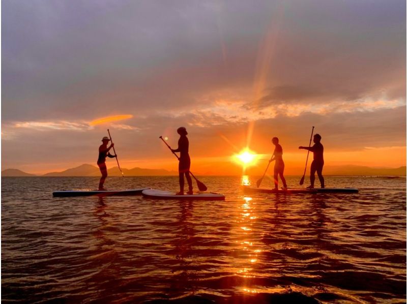 SALE! [Okinawa, Ishigaki Island] Small group tour ★ Choice of kayak/SUP ★ Starry sky commentary with laser light ★ Special tour to watch the sunset and starry sky ★の紹介画像