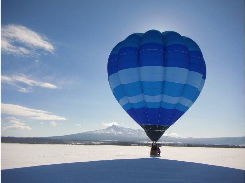 WEB- จำกัด ・ [ฮอกไกโด/ ชิเระโตะโกะ] เที่ยวบินบอลลูนอากาศร้อน(Hot Air Balloon)ฟรี (แผนพิเศษพร้อมของที่ระลึกขึ้นเครื่อง)の紹介画像